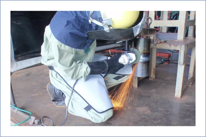 グラインダー作業用保護具の開発（開発中）